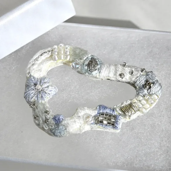 澄んだ空気 · ネックレス